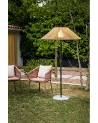 71569-14 Lámpara pie de salón 2 metros para la iluminación exterior gris y pantalla C100 de PP ocre modelo Saigon out de Faro